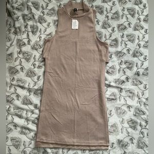 Windsor side slit tank top